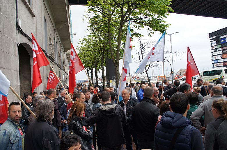 2016 05 24 ProtestaPrecariedadeLaboralInspeccionTraballoVigo04.JPG